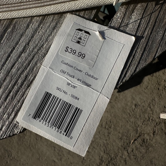 Set of Two Pillow Covers - Picture 3 of 3